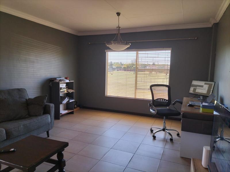 2 Bedroom Property for Sale in Pellissier Free State